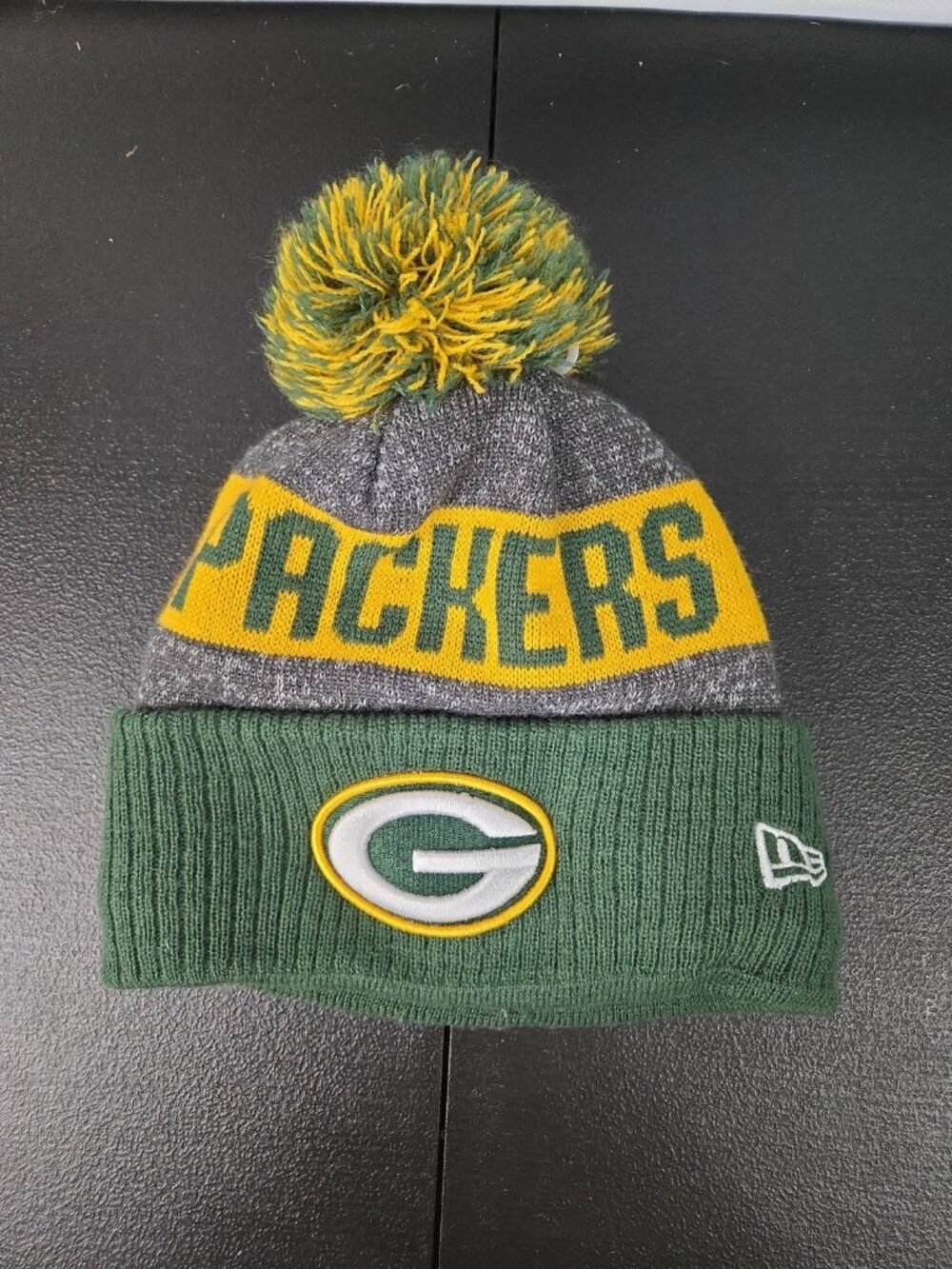 GreenBay Packers NFL New Era Knit Pom Beanie Youth Size Brand New without Tag